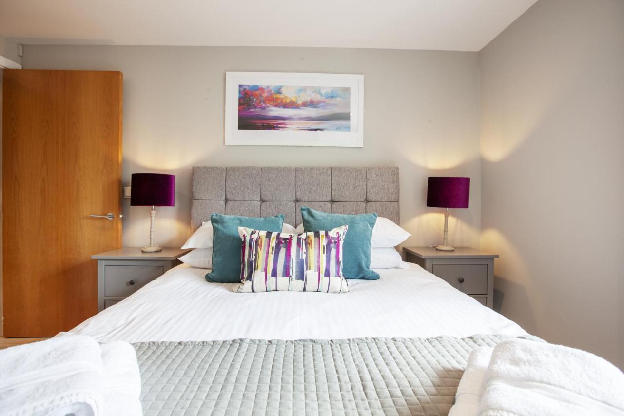 Urban Living'S - The Wesley Beautiful City Centre Apartment With Balcony オックスフォード エクステリア 写真