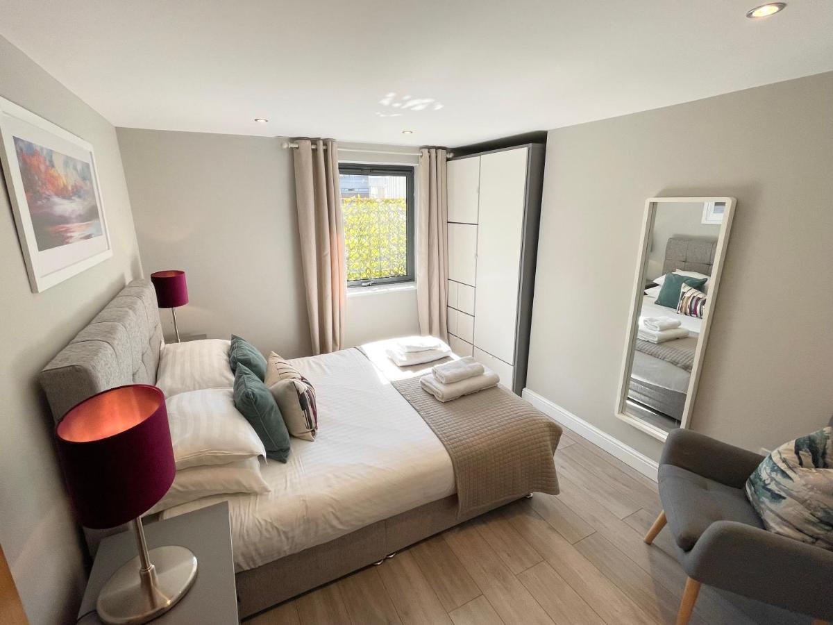 Urban Living'S - The Wesley Beautiful City Centre Apartment With Balcony オックスフォード エクステリア 写真